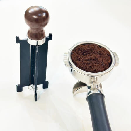 เข็มเกลี่ยผงกาแฟ ETZEL สแตนเลส ด้ามไม้แท้ พร้อมแท่นวาง_2