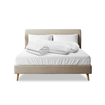 ชุดผ้าปูที่นอน 6 ฟุต 6 ชิ้น SLEEPHAPPY รุ่น CLOUD SOFT BED SHEET SET C (รวมผ้านวม) สีขาว_0