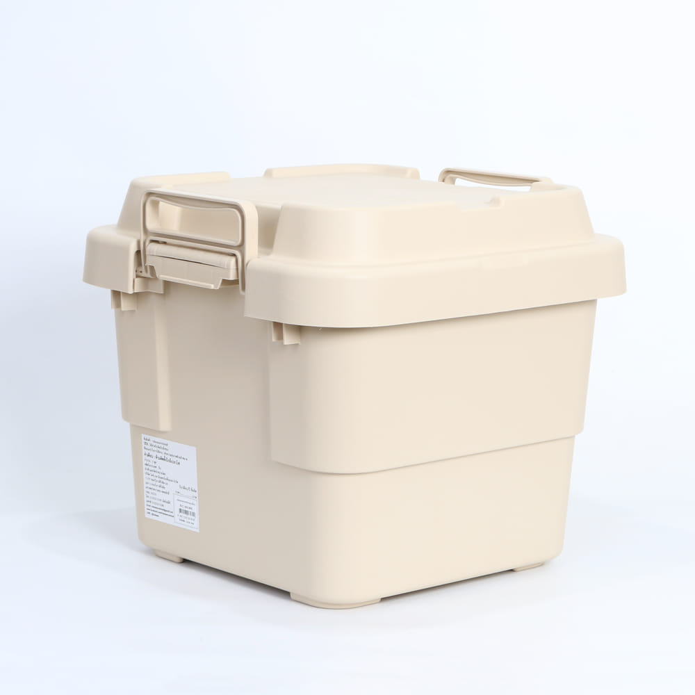 กล่องอเนกประสงค์ ICEBASE รุ่น XC-301BE ขนาด 30 ลิตร สีเบจ
