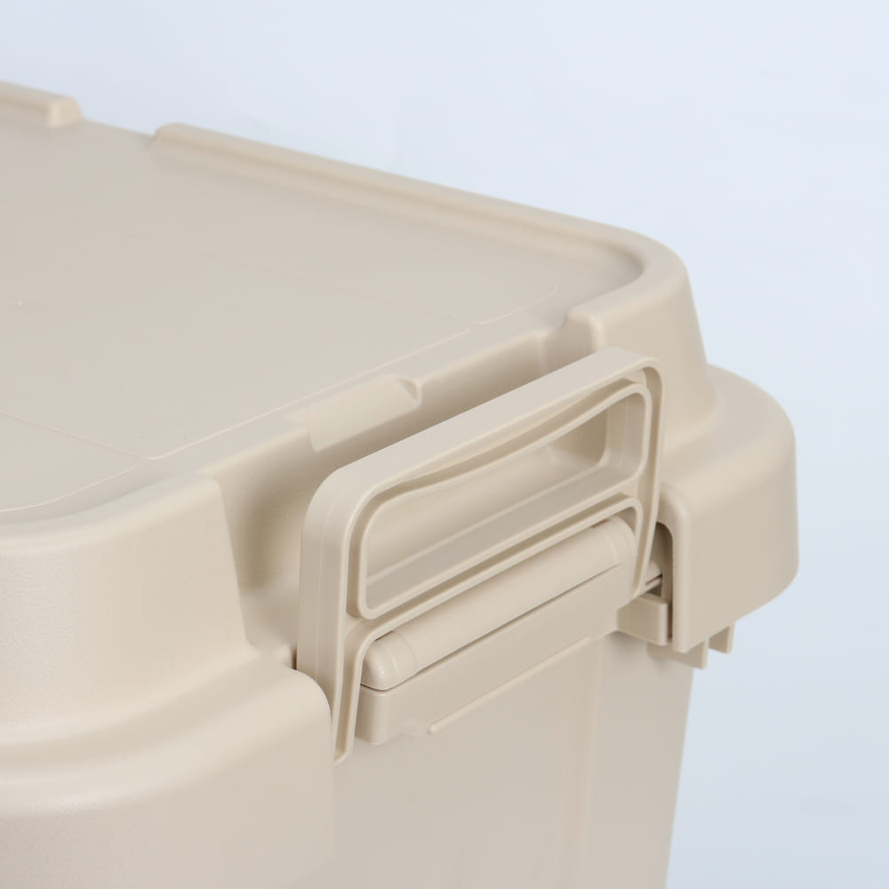 กล่องอเนกประสงค์ ICEBASE รุ่น XC-501BE ขนาด 50 ลิตร สีเบจ
