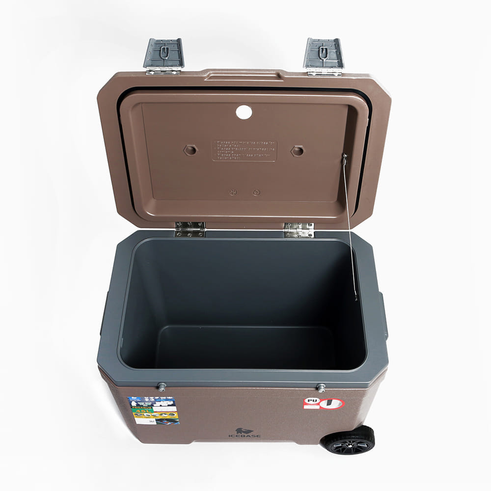 กระติกน้ำแข็งเก็บความเย็น ICEBASE รุ่น CLP-301CE (PEGASUS) ขนาด 45 ลิตร สีโคโค่เอิร์ธ