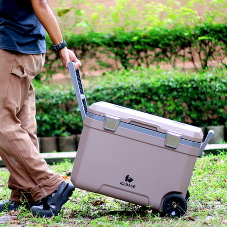 กระติกน้ำแข็งเก็บความเย็น ICEBASE รุ่น CLP-301CE (PEGASUS) ขนาด 45 ลิตร สีโคโค่เอิร์ธ_6