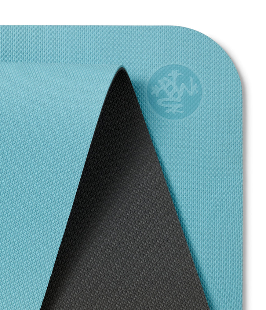 เสื่อโยคะ MANDUKA รุ่น BEGIN 5MM สีฟ้า - ดำ (68")