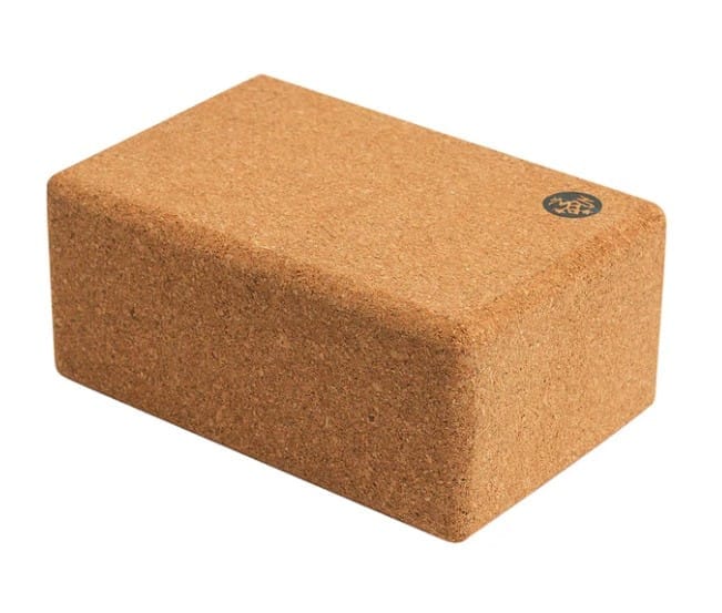 บล็อคโยคะ MANDUKA รุ่น CORK YOGA BLOCK - สีน้ำตาล
