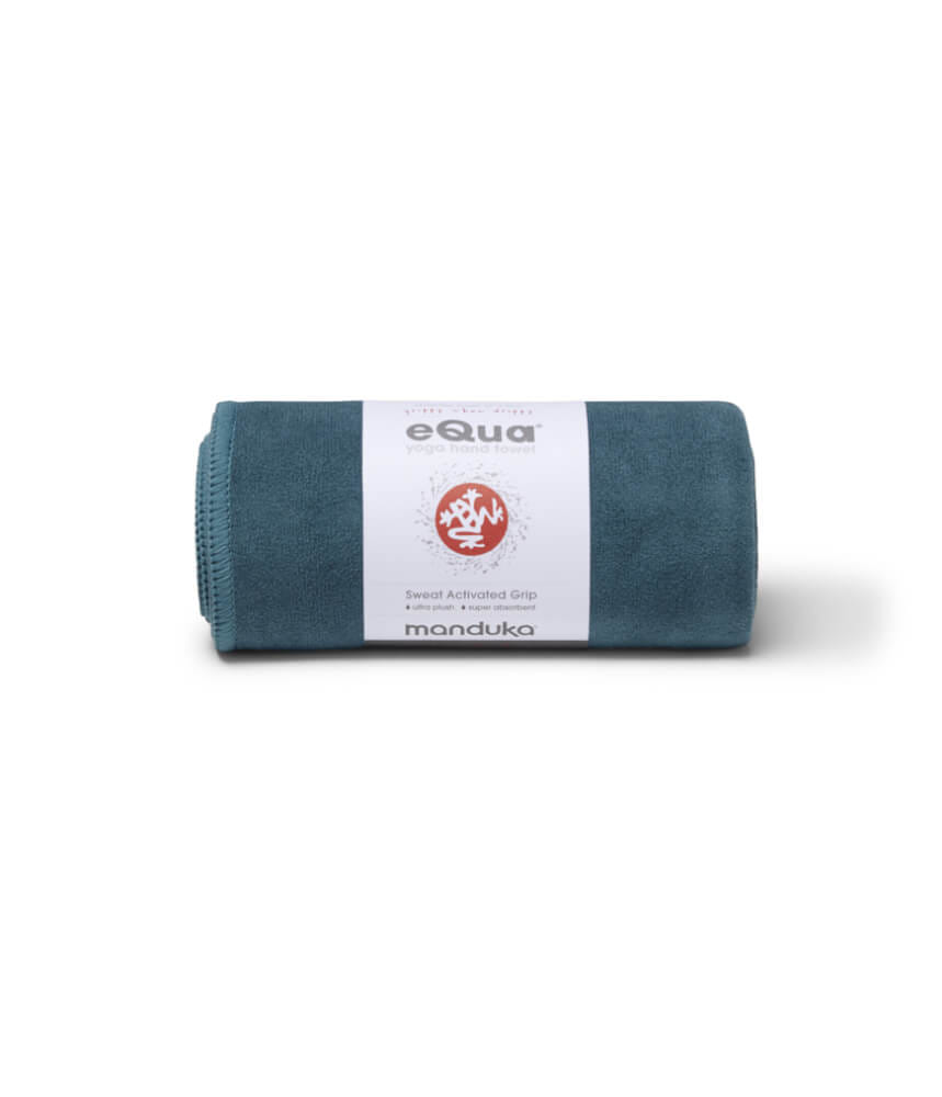 ผ้าปูทับเสื่อโยคะผืนเล็ก Manduka รุ่น eQua&reg; Hand สีเขียว (16")