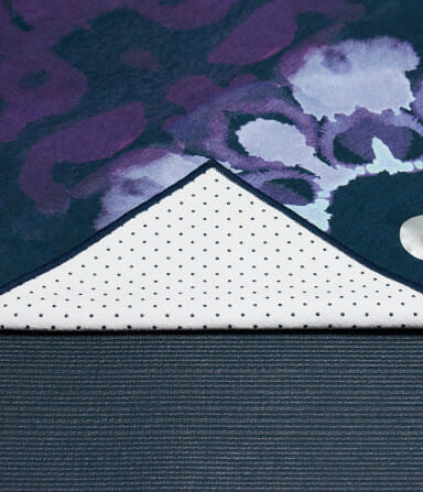 ผ้าปูบนเสื่อโยคะกันลื่น YOGITOES รุ่น YOGA TOWEL V.2.0 สีม่วงลาย (71