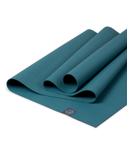 เสื่อโยคะ MANDUKA รุ่น EKO® SUPERLITE TRAVEL 1.5MM สีเขียว (71