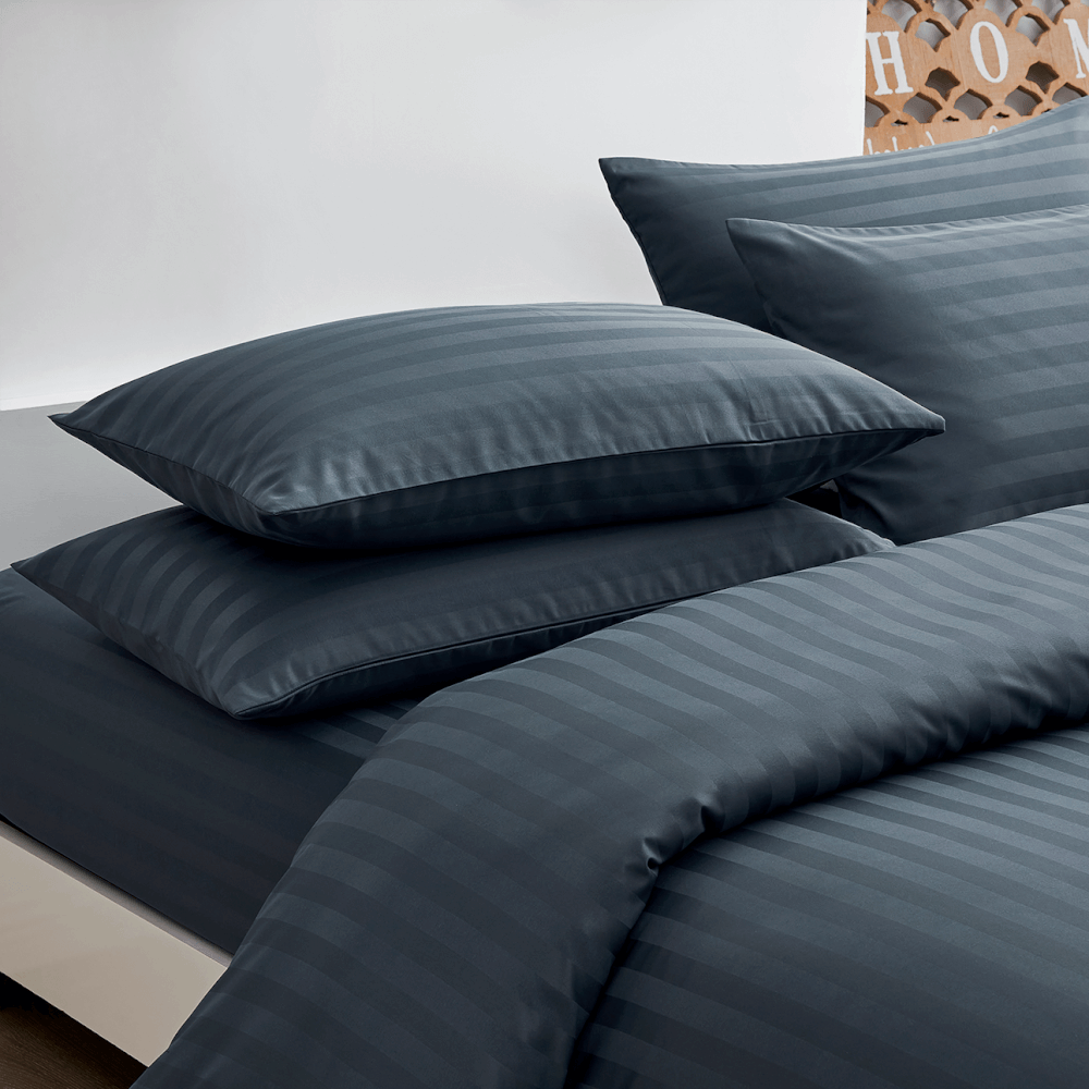 ชุดผ้าปูที่นอน 3.5 ฟุต 3 ชิ้น IBED ลายริ้ว IMPERIAL BLUE