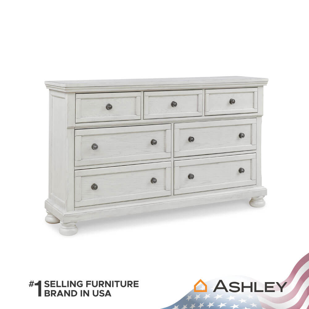 ตู้ลิ้นชัก 7 ลิ้นชัก ASHLEY FURNITURE HOMESTORE รุ่น ROBBINSDALE/166 สีขาววินเทจ