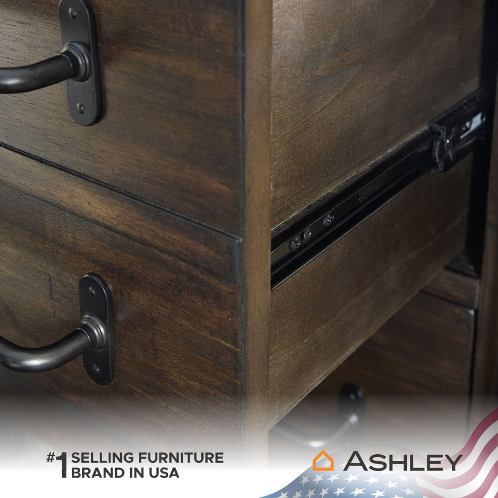 โต๊ะข้างเตียง ASHLEY FURNITURE HOMESTORE รุ่น STARMORE สีน้ำตาล_2
