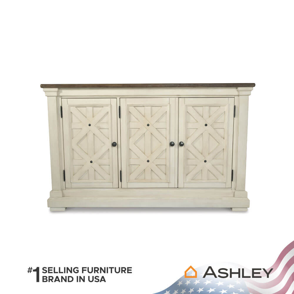 ตู้เตี้ยบานเปิด ASHLEY FURNITURE HOMESTORE รุ่น BOLANBURG/147 สีขาววินเทจ
