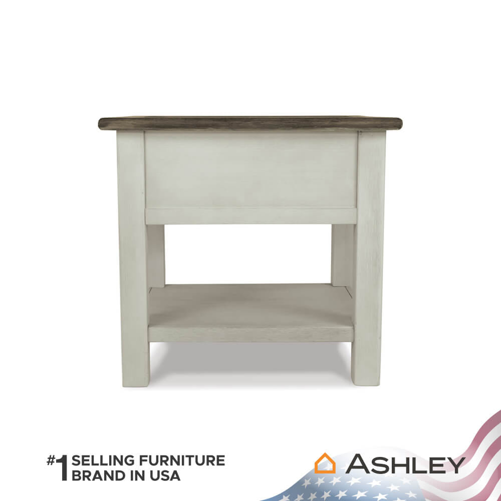 โต๊ะข้าง ASHLEY FURNITURE HOMESTORE รุ่น BOLANBURG-A/61 สีขาววินเทจ
