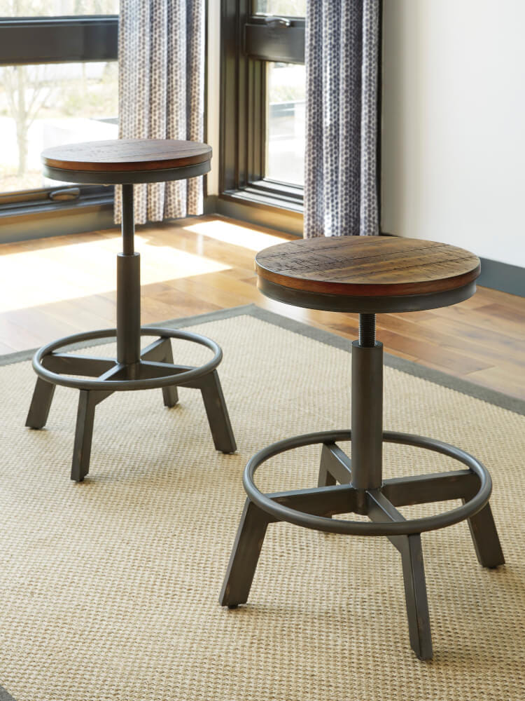 เก้าอี้บาร์ปรับระดับได้ ASHLEY FURNITURE HOMESTORE รุ่น TORJIN สีดำ