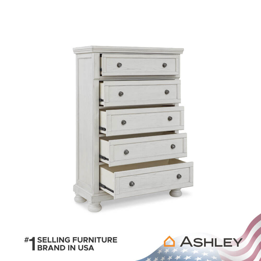 ตู้ลิ้นชัก 5 ลิ้นชัก ASHLEY FURNITURE HOMESTORE รุ่น ROBBINSDALE/100 สีขาววินเทจ