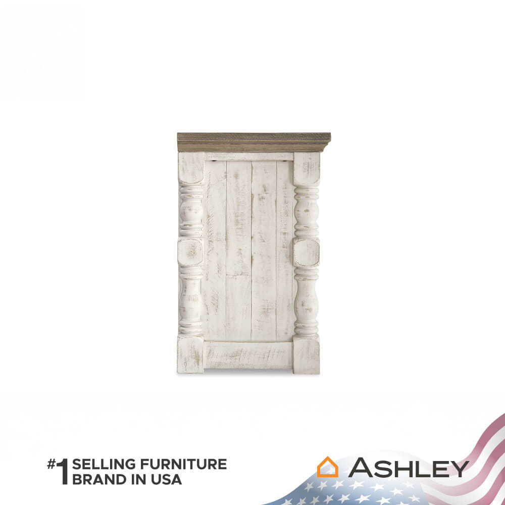 ตู้วางทีวี ASHLEY FURNITURE HOMESTORE รุ่น HAVALANCE/170 สีขาววินเทจ
