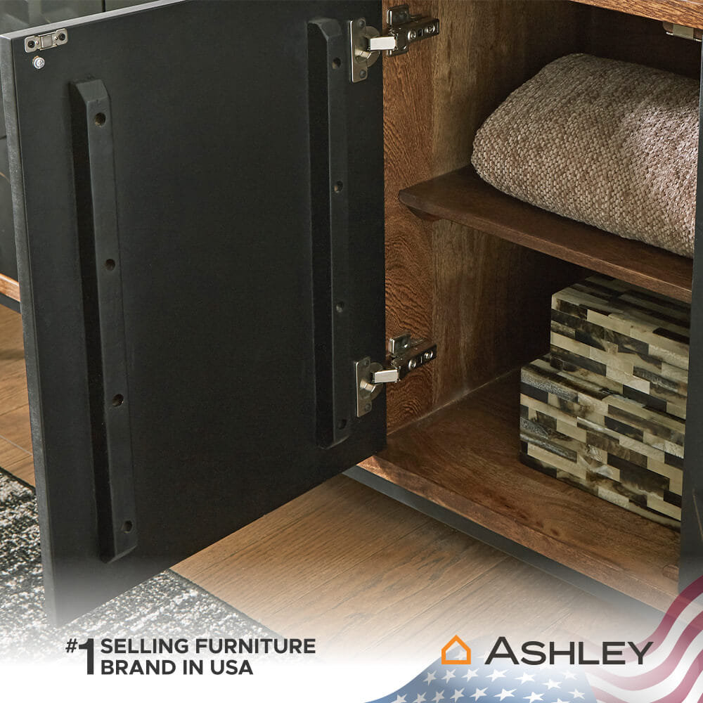 ตู้เตี้ยบานเปิด ASHLEY FURNITURE HOMESTORE รุ่น DORANNBY/177 สีน้ำตาล