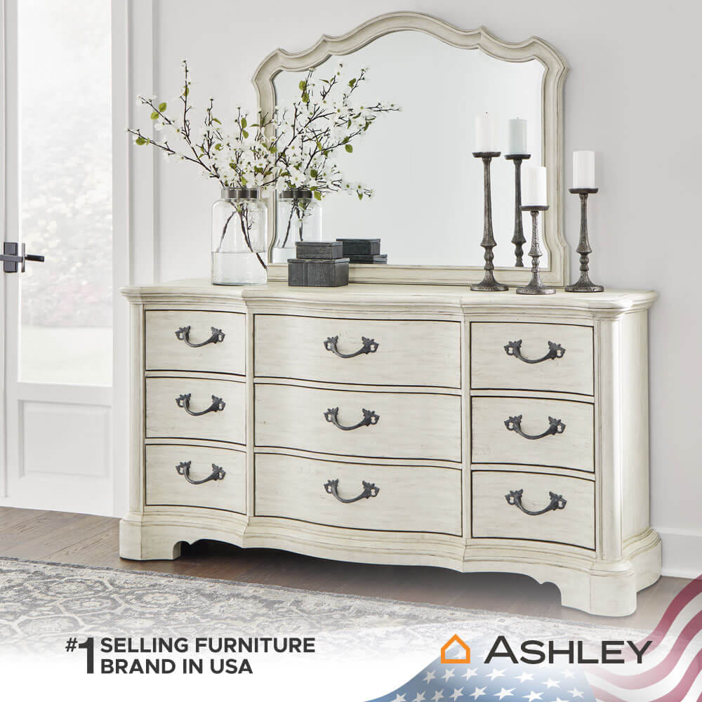 ตู้ลิ้นชัก 9 ลิ้นชัก ASHLEY FURNITURE HOMESTORE รุ่น ARLENDYNE/183 สีขาววินเทจ