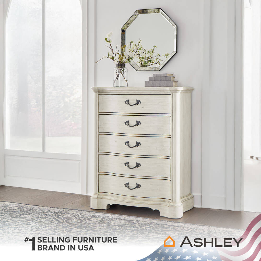 ตู้ลิ้นชัก 5 ลิ้นชัก ASHLEY FURNITURE HOMESTORE รุ่น ARLENDYNE/109 สีขาววินเทจ