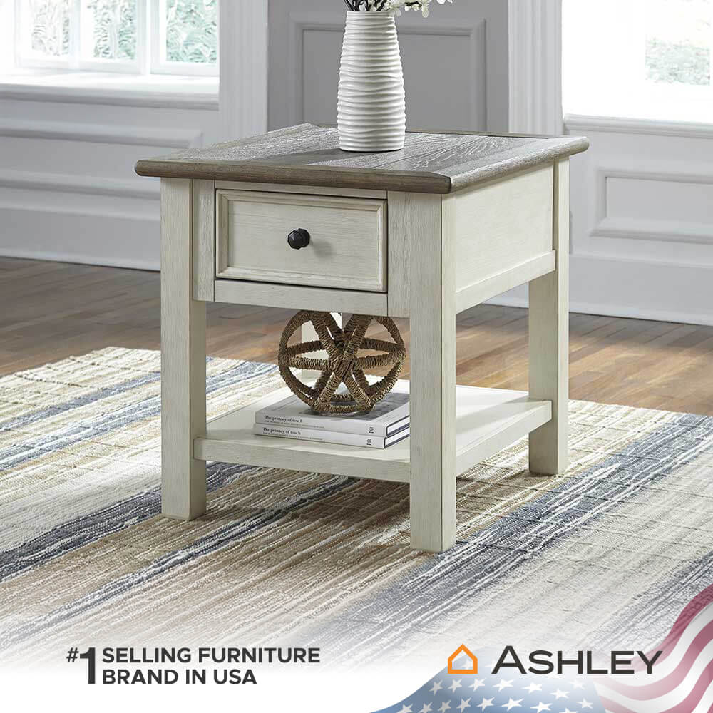 โต๊ะข้าง ASHLEY FURNITURE HOMESTORE รุ่น BOLANBURG-A/61 สีขาววินเทจ