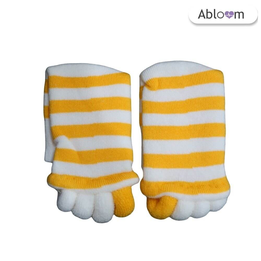 ถุงเท้าใส่นอน แบบแยกนิ้ว ABLOOM 0040122001011_เหลือง/ขาว_3