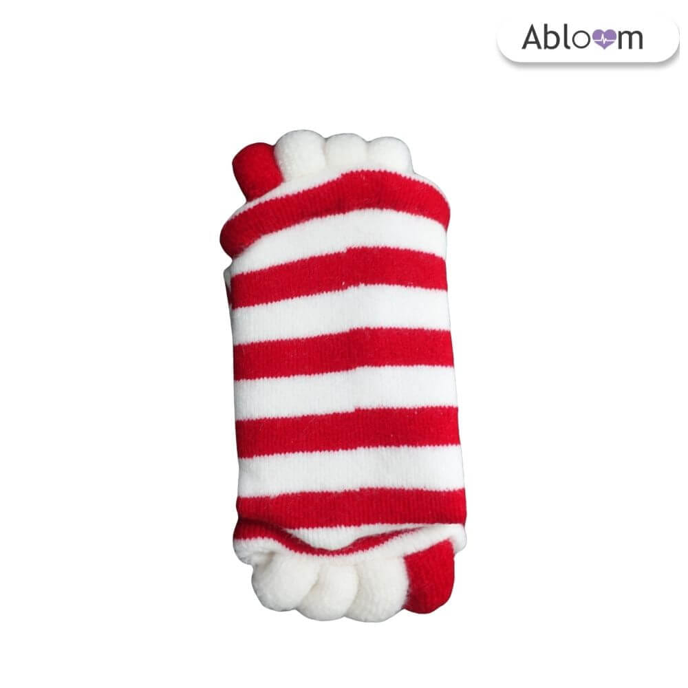 ถุงเท้าใส่นอน แบบแยกนิ้ว ABLOOM 0040122001011_สีขาว/แดง