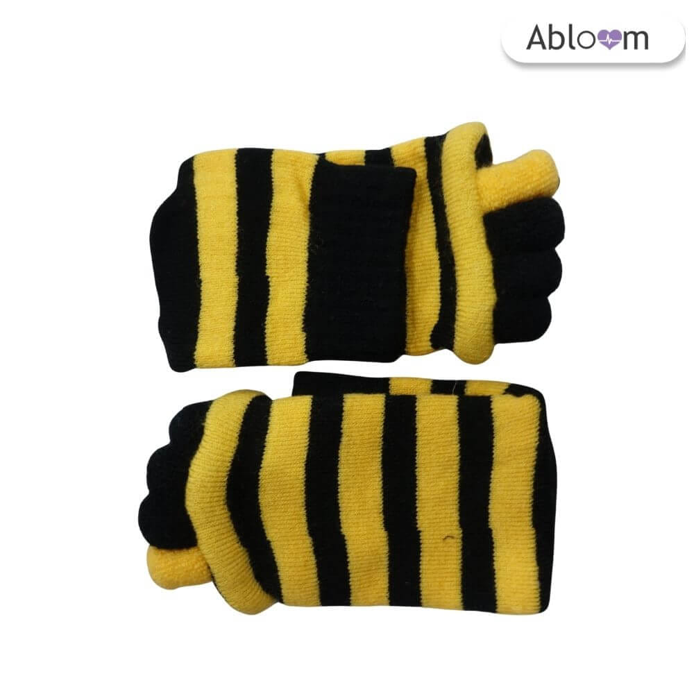 ถุงเท้าใส่นอน แบบแยกนิ้ว ABLOOM 0040122001011_เหลือง/ดำ