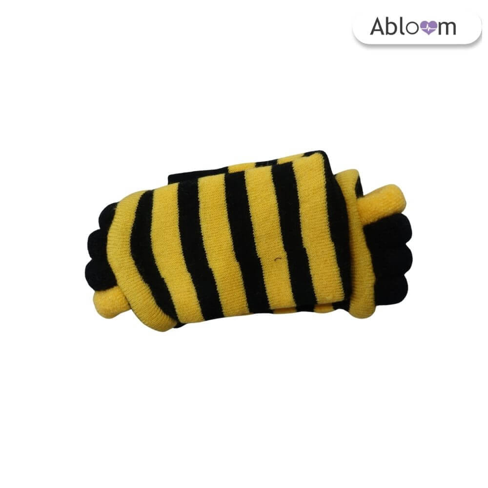 ถุงเท้าใส่นอน แบบแยกนิ้ว ABLOOM 0040122001011_เหลือง/ดำ