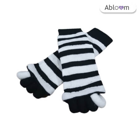 ถุงเท้าใส่นอน แบบแยกนิ้ว ABLOOM 0040122001011_สีขาว/ดำ_1