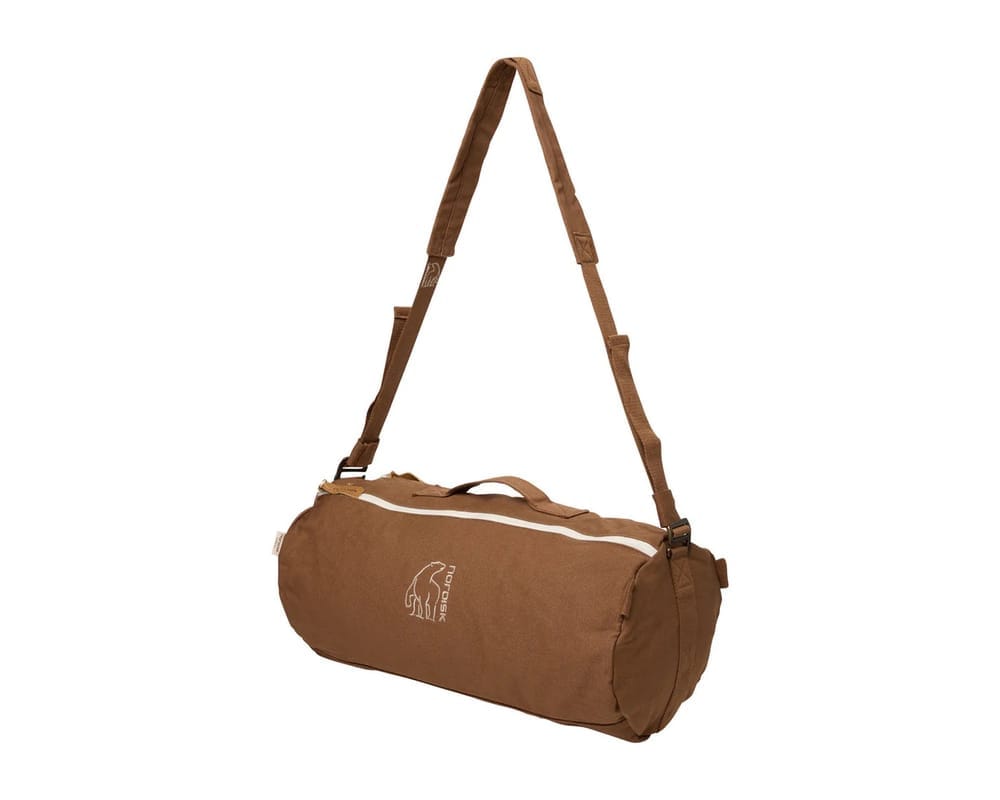 กระเป๋าสะพาย Nordisk Karlstad Duffel 27 L สีน้ำตาล