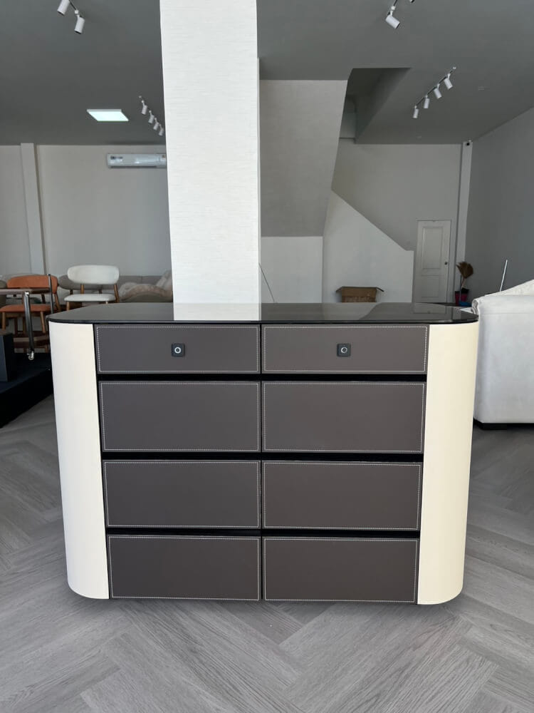 โต๊ะเครื่องแป้ง MJHOMEDESIGNS TB1426 สีครีม L120XW60XH82 CM.