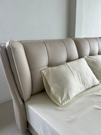 เตียง 6 ฟุต MJHOMEDESIGNS รุ่น DC1106 ขนาด 225X210X106 ซม. สีเบจ_1