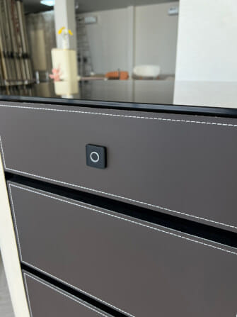 โต๊ะเครื่องแป้ง MJHOMEDESIGNS TB1426 สีครีม L120XW60XH82 CM._3