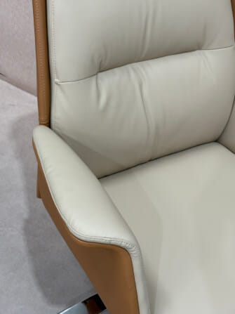 เก้าอี้ผู้บริหาร MJHOMEDESIGNS CH713 สีน้ำตาล/ครีม  L42XW75XH98 CM_4