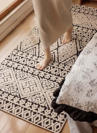 พรม MJHOMEDESIGNS BEDSIDE CARPET 62 60X160 ซม. ขาว-ดำ_3
