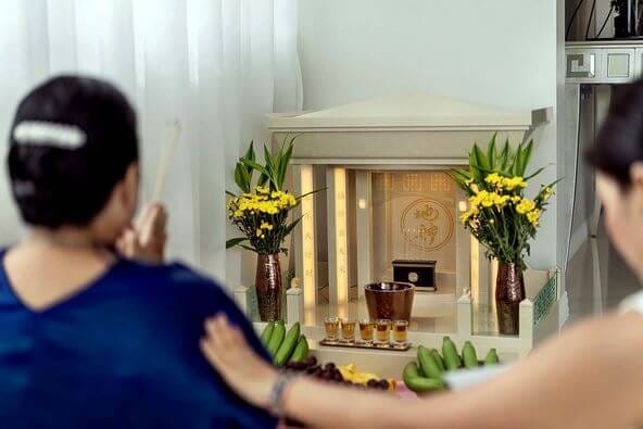 ตี่จู้หินอ่อน Aviva Spirit Modern Luxury ขนาด 35 นิ้ว สีเบจน้ำตาลอ่อน
