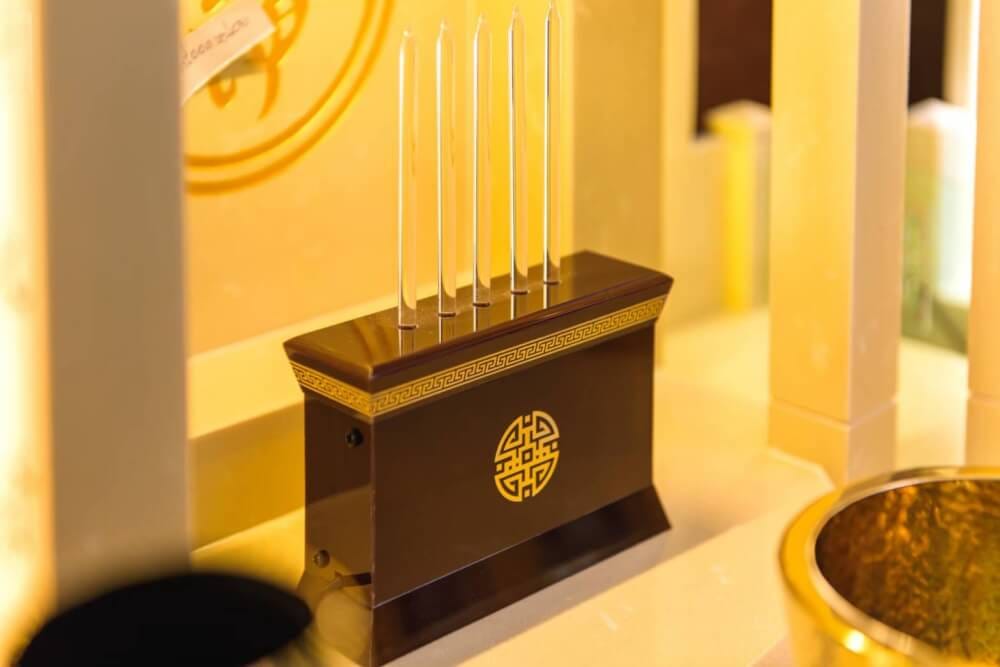 ตี่จู้หินอ่อน Aviva Spirit Modern Luxury ขนาด 35 นิ้ว สีเบจน้ำตาลอ่อน