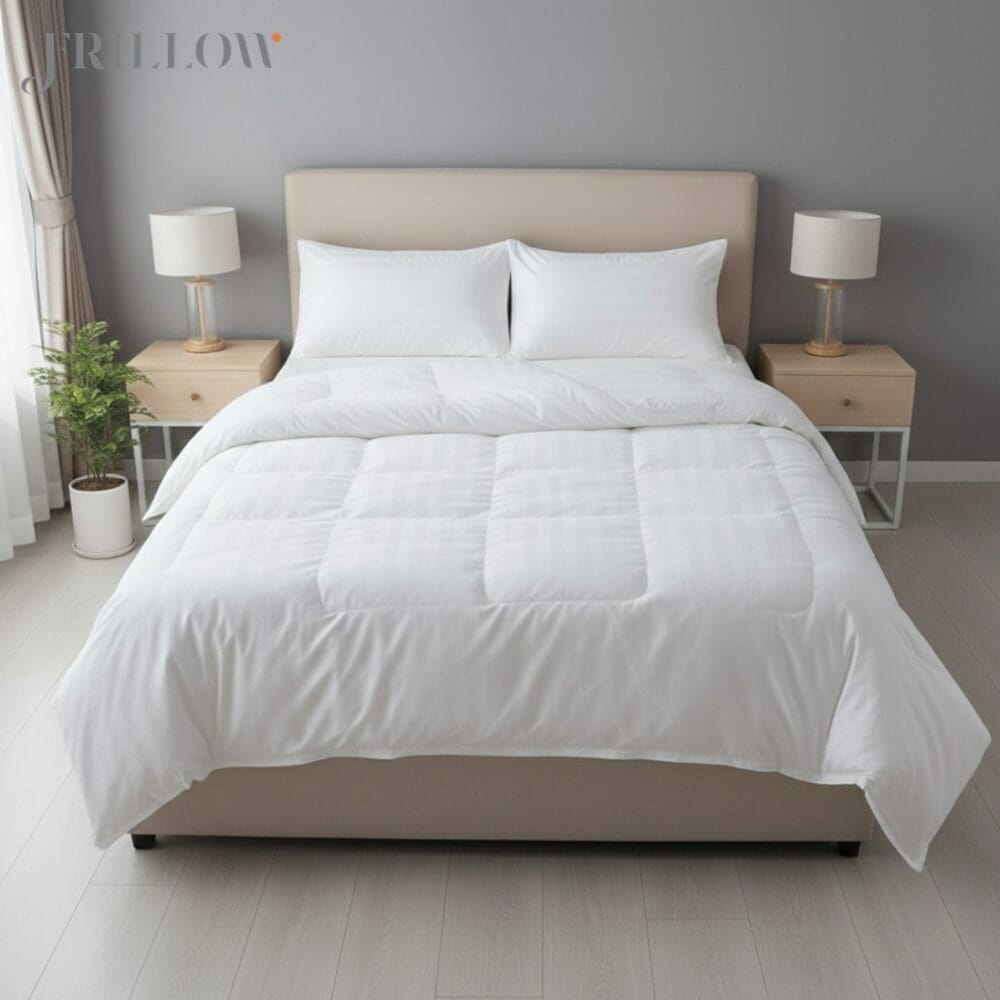 ชุดผ้าปูที่นอน.6 ฟุต FRILLOW HOTEL COLLECTION ผ้า COTTON SILK 250TC สีขาวลายริ้ว พร้อมผ้าห่ม_0
