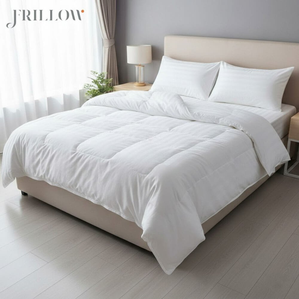 ชุดผ้าปูที่นอน.6 ฟุต FRILLOW HOTEL COLLECTION ผ้า COTTON SILK 250TC สีขาวลายริ้ว พร้อมผ้าห่ม_3