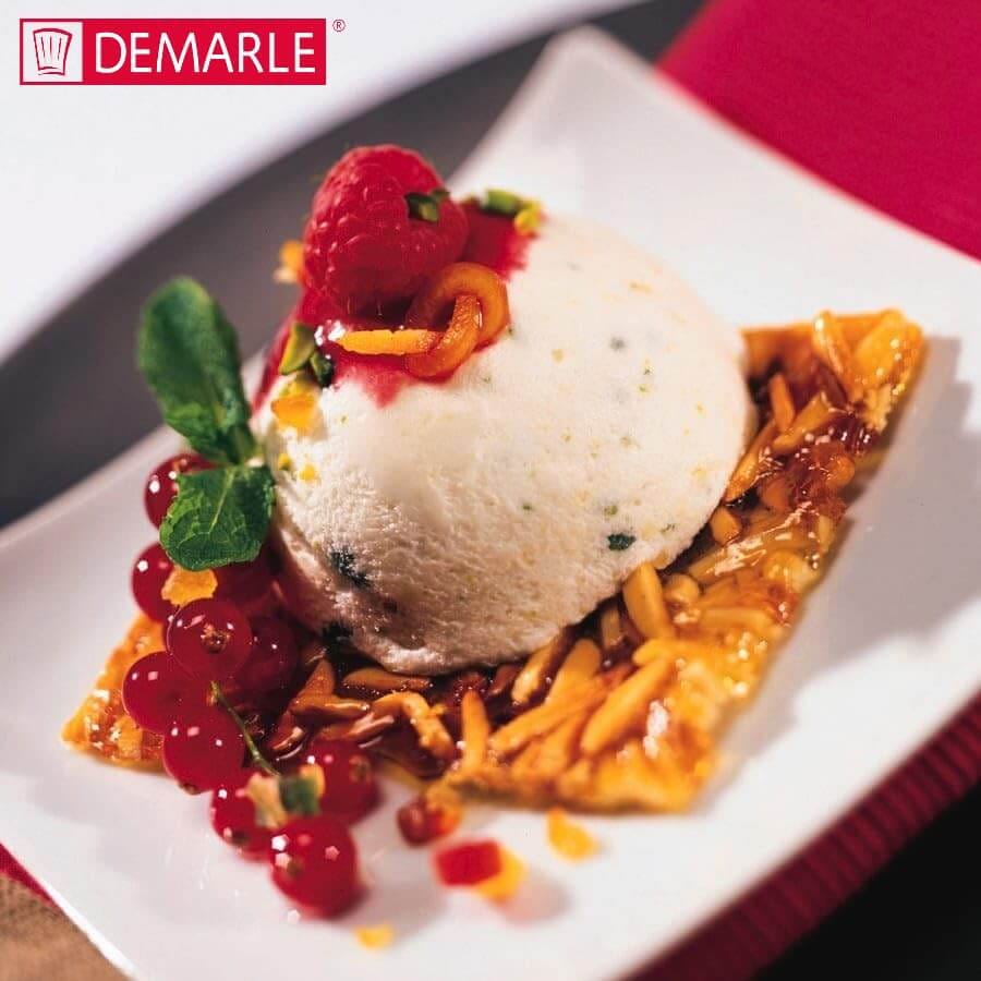 พิมพ์อบขนมเฟล็กซิแพนซิลิโคนครึ่งทรงกลม DEMARLE BW0657 ขนาด 60X40 ซม. สีดำ