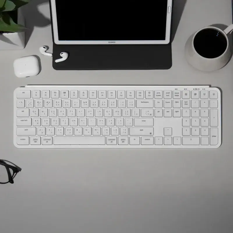 คีย์บอร์ดไร้สาย Keychron B6 Pro สีขาว