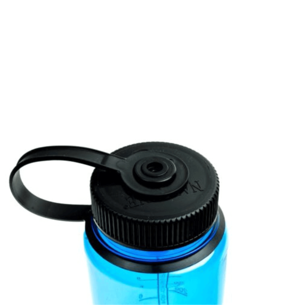 ขวดน้ำปากกว้าง NALGENE ขนาด 16 ออนซ์ สีน้ำเงินสเลทพร้อมห่วงปิดด้านบนสีดำ