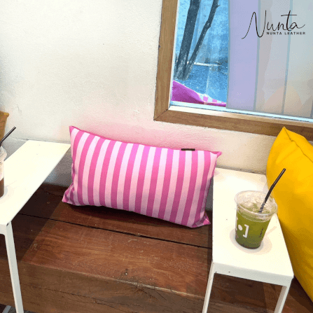 หมอนพิง Nunta Leather รุ่น Sunkissed Size: 18x10 นิ้ว สีกาแฟ-กาแฟอ่อน_8