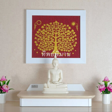 กรอบรูปมงคล Tippimaan ต้นโพธิ์ทอง ผ้าพื้นแดง กรอบขาว ขนาด 34x31ซม._6
