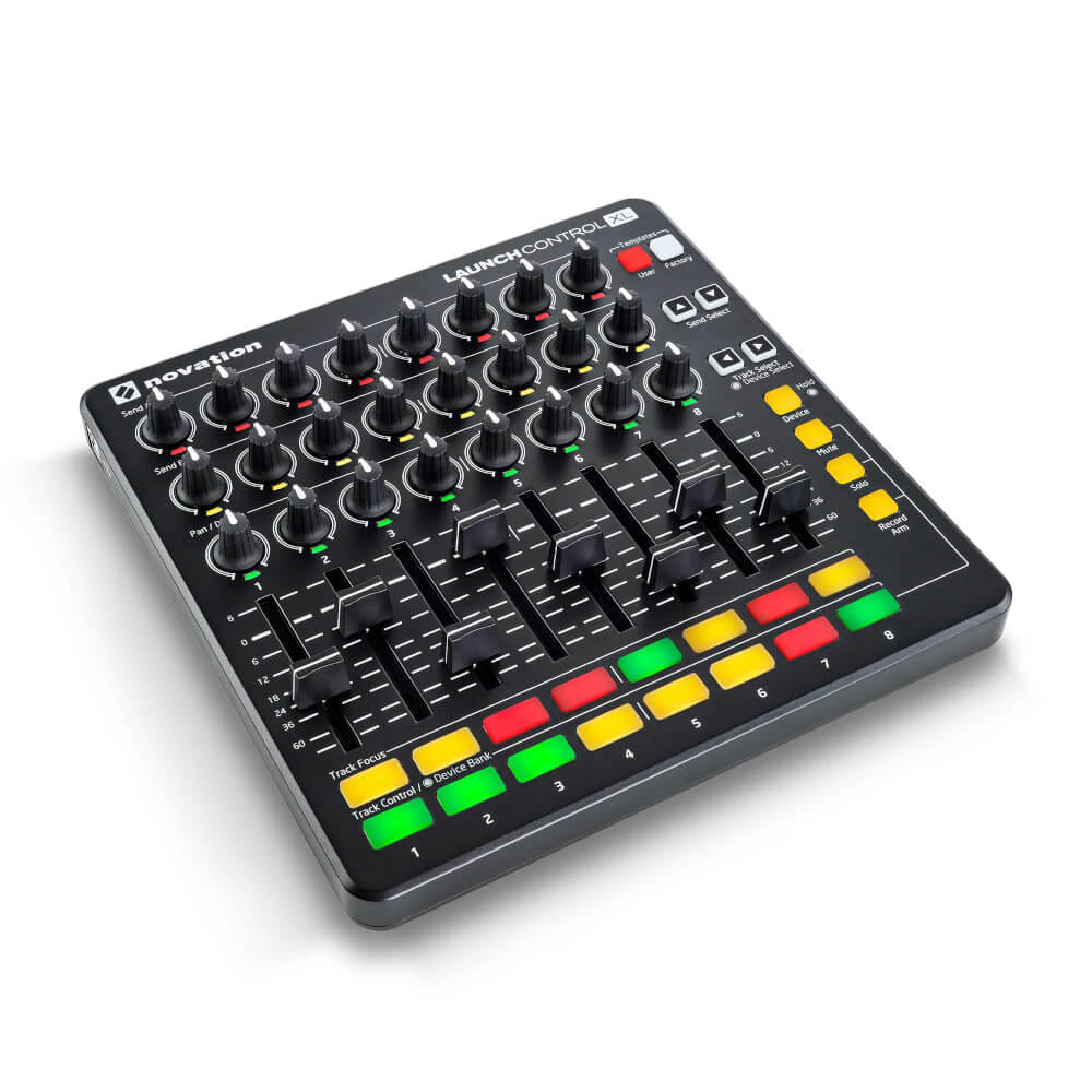 มิดี้คอนโทรลเลอร์ NOVATION LAUNCH CONTROL XL (สีดำ)