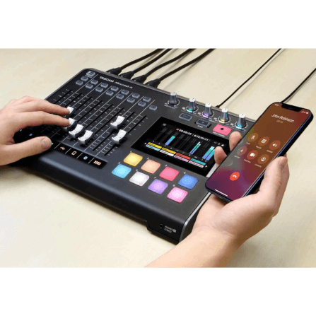 พอดแคสมิกเซอร์ TASCAM MIXCAST 4_2
