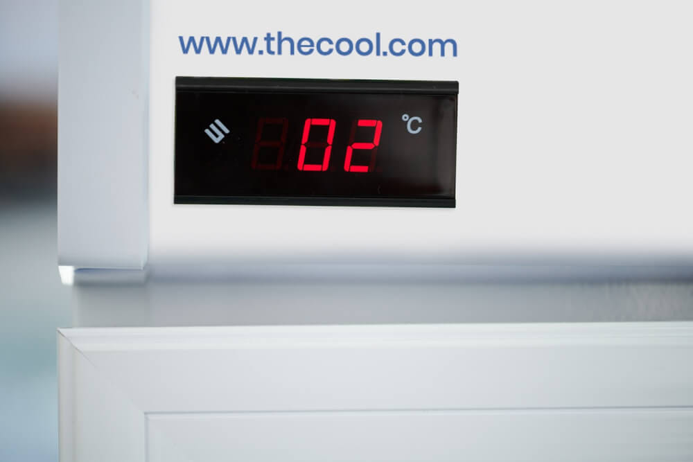 ตู้แช่เครื่องดื่ม 1 ประตู THE COOL รุ่น LISA 238 CF ความจุ 8.4 คิว (238 ลิตร) สีขาว_9