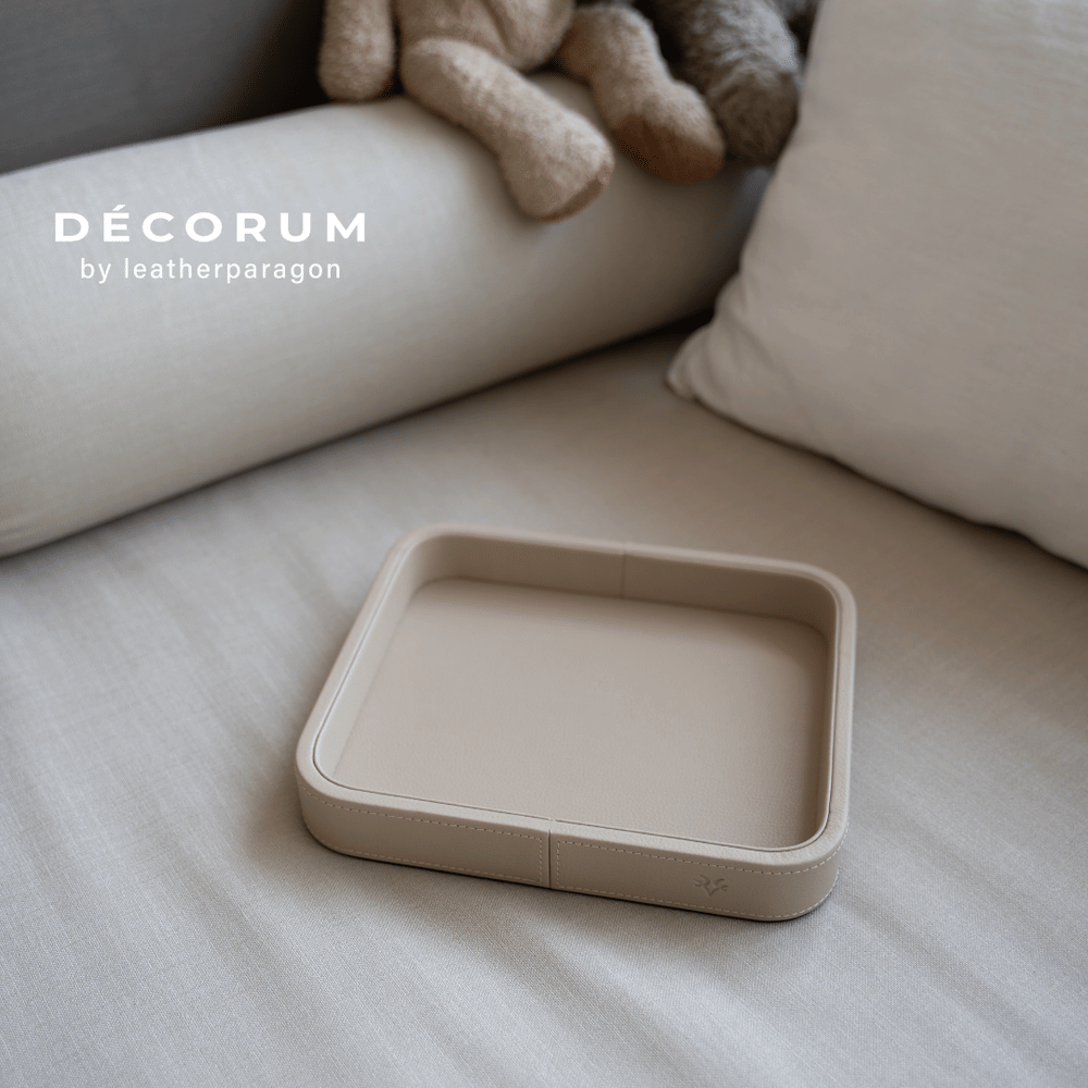 ถาดหนัง ใส่ของ เครื่องประดับ DECORUM 20X24X4 CM สีครีม