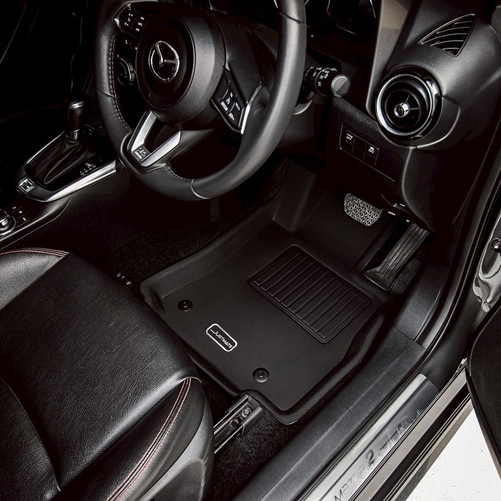 พรมปูพื้นรถยนต์ JUSTMATE MAZDA 2 2015-2025
