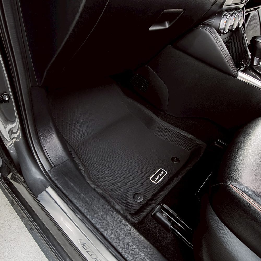 พรมปูพื้นรถยนต์ JUSTMATE MAZDA 2 2015-2025