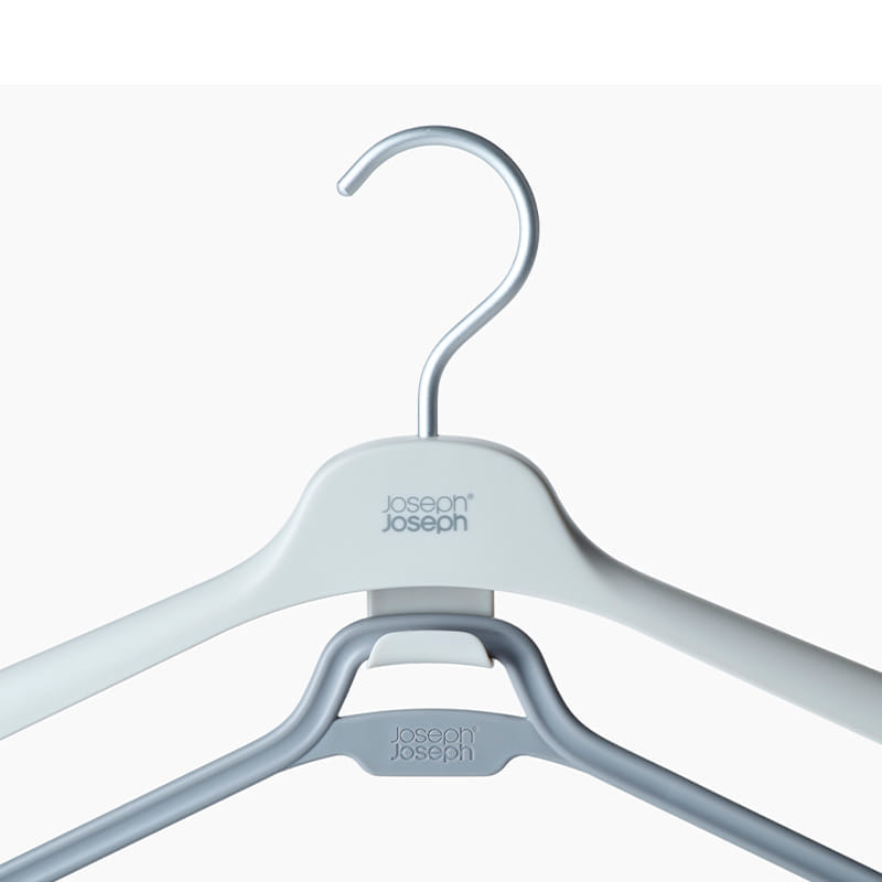 ชุดไม้แขวนเสื้อสำหรับเสื้อผ้าที่มีความยาว 2 ชิ้น Joseph Joseph รุ่น Orderly สี Ecru N55018